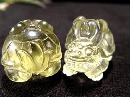 リビアングラス 龍亀 ロングイ 彫刻 置物
