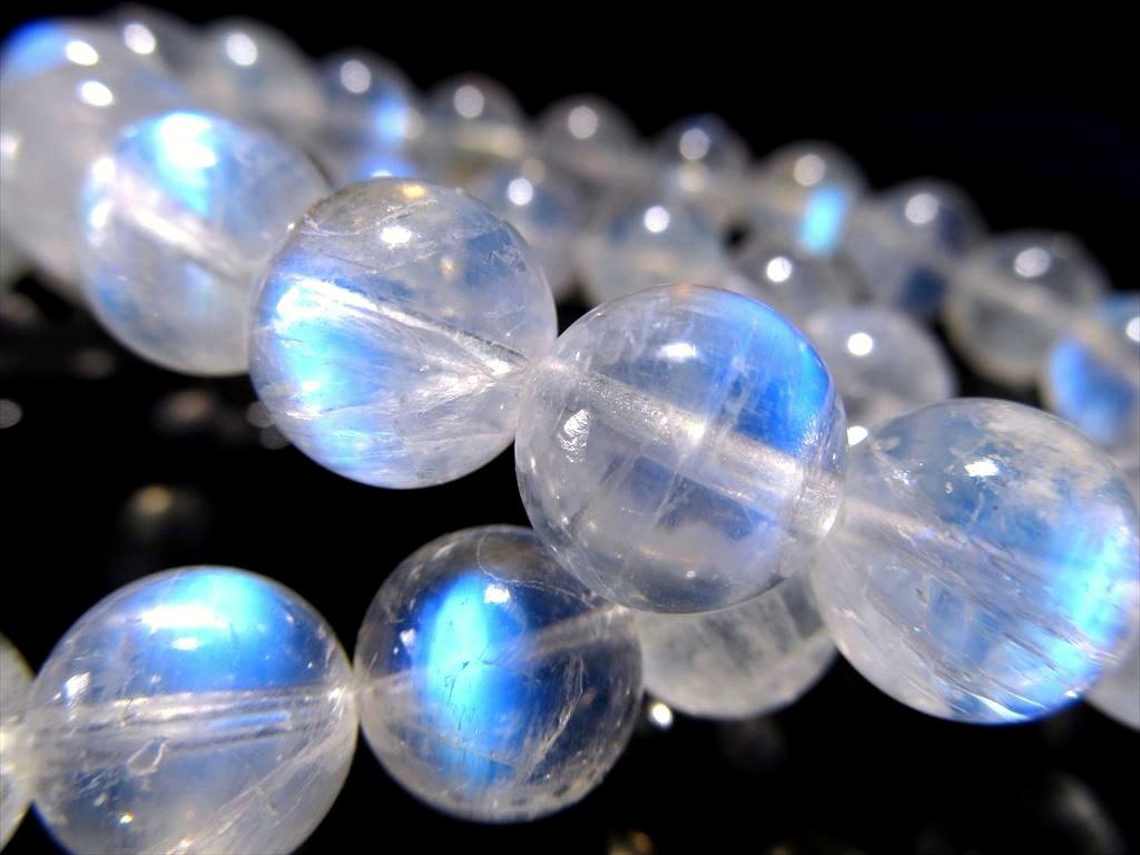 ☆抜群のシラー効果!!☆極上クリア！☆6月の誕生石☆永遠の愛の象徴