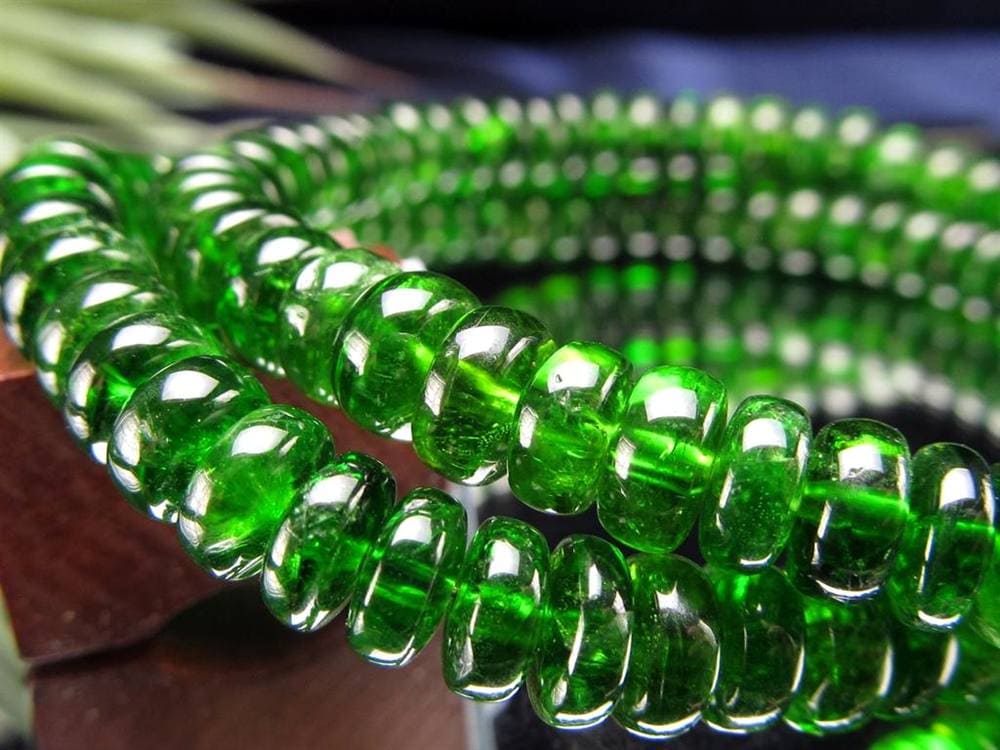 クロムダイオプサイト 緑色透輝石 ボタン ブレスレット