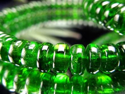 クロムダイオプサイト 緑色透輝石 ボタン ブレスレット