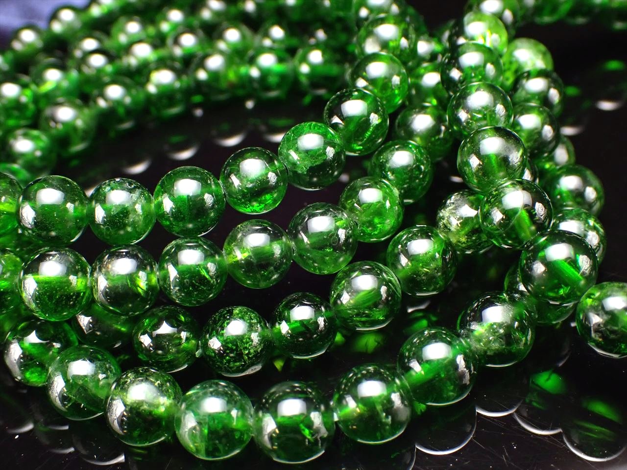 今季一番 濃縮グリーンカラー9mm-9.5mm×21珠 超透明宝石質 自然の癒しを感じる深緑色 知恵と叡智の石 一点ものsai