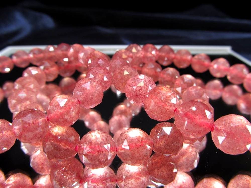 ピンクエピドートシスト