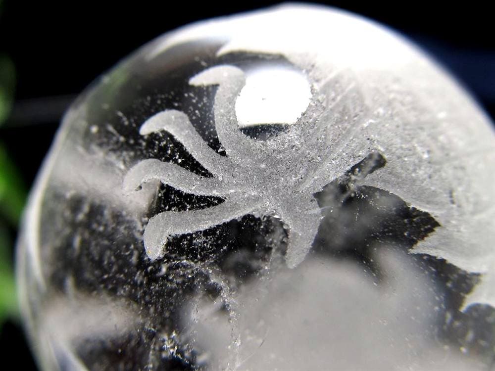 五本爪 龍彫り 水晶 丸玉 開運大吉