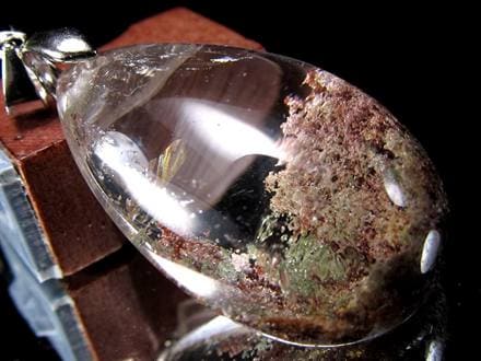 ガーデンクォーツ ペンダントトップ 庭園水晶 クローライト 天然石