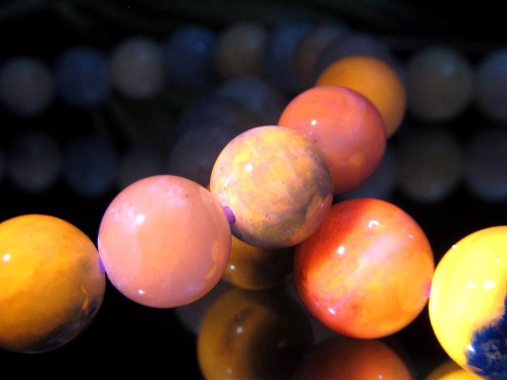 アフガナイト アフガン石 ハックマナイト ハックマン石 発光 ソーダライト