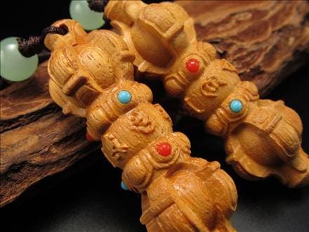 白檀 天然香木 サンダルウッド ビャクダン 彫刻 ストラップ