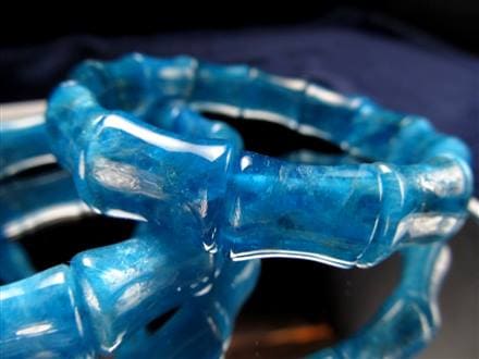 アパタイトバングルブレスレット