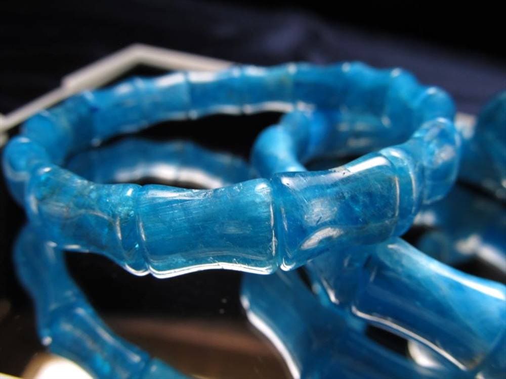 アパタイトバングルブレスレット