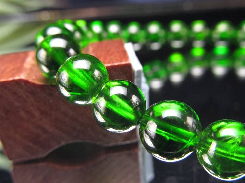 クロムダイオプサイト 緑色 透輝石 パワーストーン 天然石