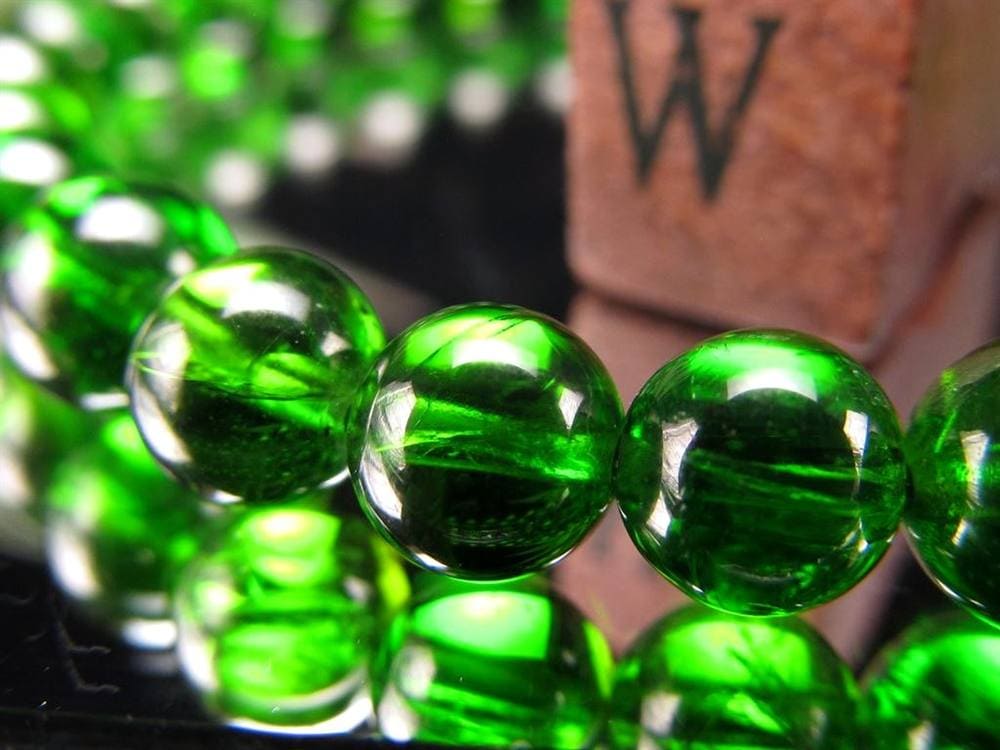 クロムダイオプサイト 緑色 透輝石 パワーストーン 天然石