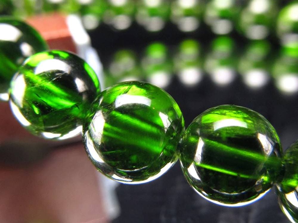 クロムダイオプサイト 緑色 透輝石 パワーストーン 天然石