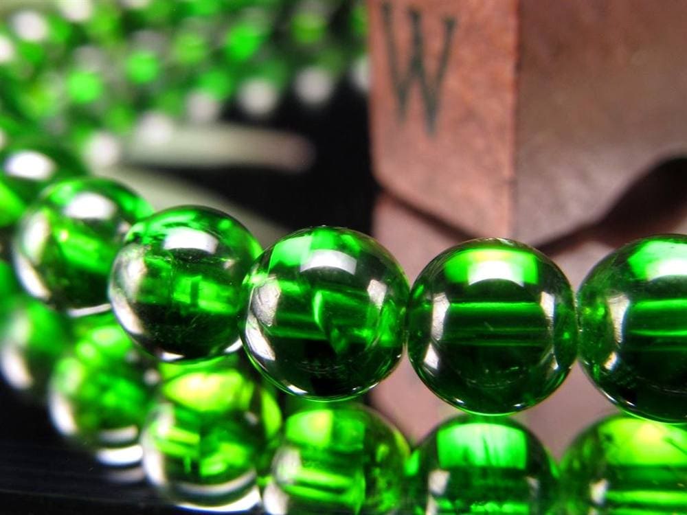 クロムダイオプサイト 緑色 透輝石 パワーストーン 天然石