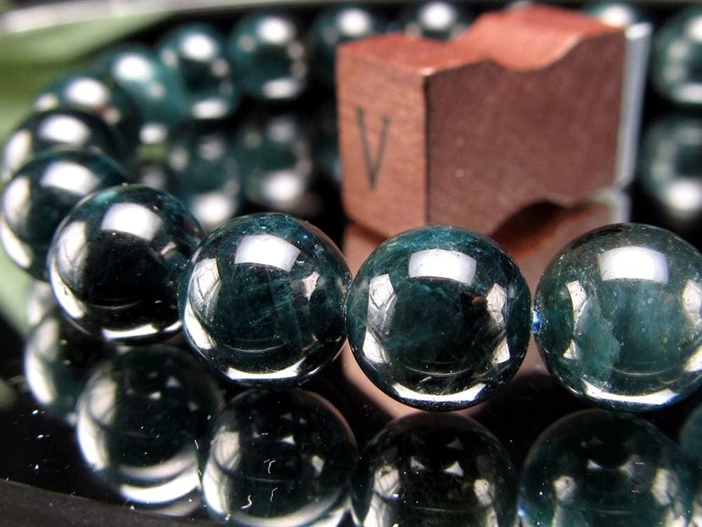 グランディディエライト ブレスレット ディープ ブルーグリーン マダガスカル産