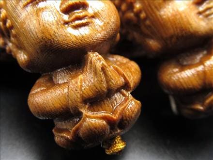 白檀 天然香木 サンダルウッド ビャクダン 彫刻 ストラップ