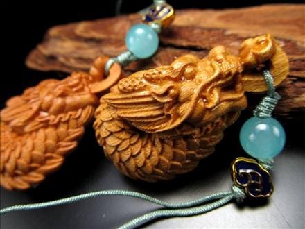 白檀 天然香木 サンダルウッド ビャクダン 彫刻 ストラップ