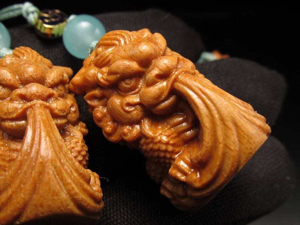 白檀 天然香木 サンダルウッド ビャクダン 彫刻 ストラップ