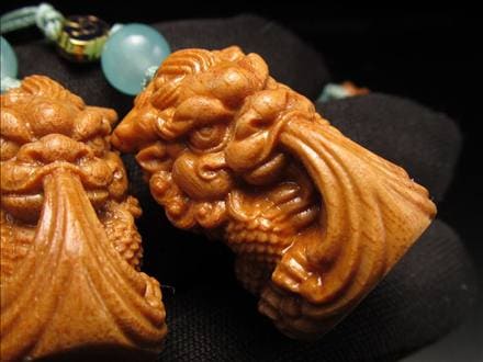 白檀 天然香木 サンダルウッド ビャクダン 彫刻 ストラップ