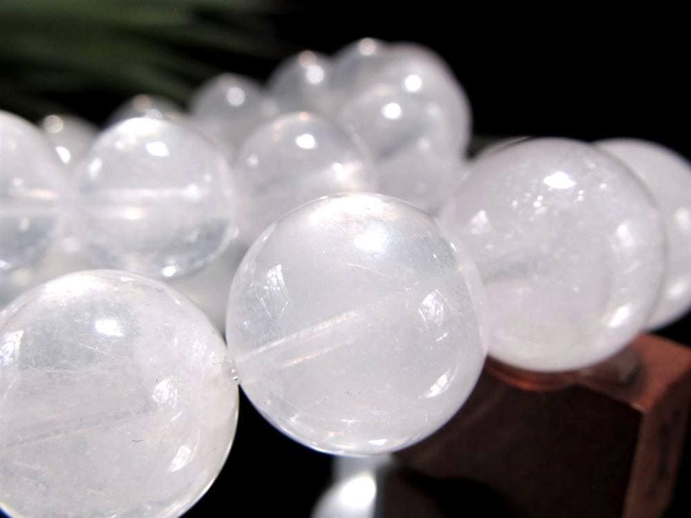 ダイヤモンドダストクォーツ マイカインクォーツ 細氷水晶 マイカ 雲母