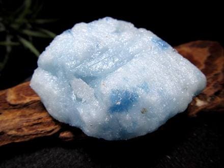 アクアマリン 藍柱石 原石 3月の誕生石 天然石