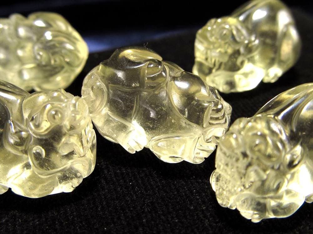 リビアングラス 隕石 貔貅 金運 置物