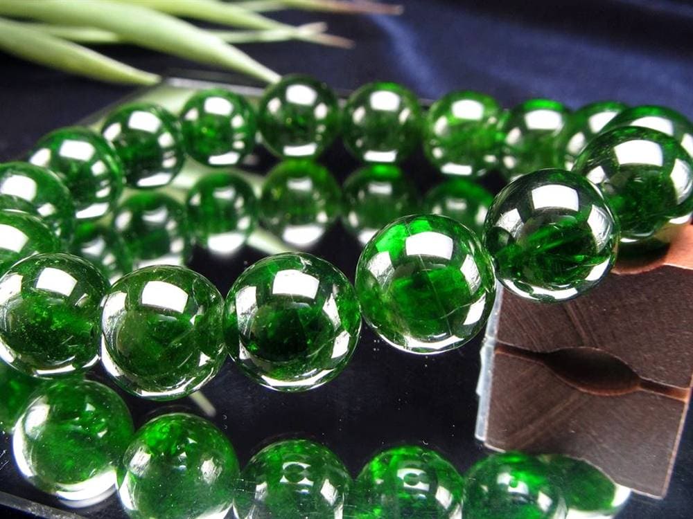 クロムダイオプサイト 緑色 透輝石 パワーストーン 天然石