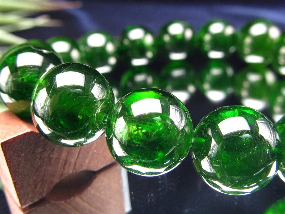 クロムダイオプサイト 緑色 透輝石 パワーストーン 天然石