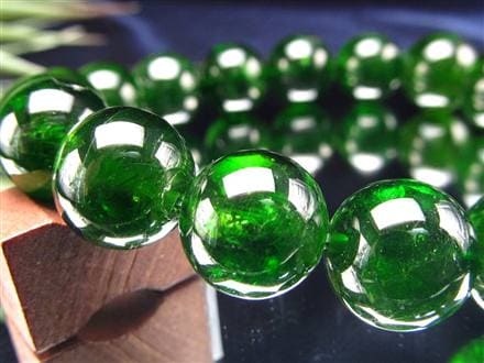 クロムダイオプサイト 緑色 透輝石 パワーストーン 天然石