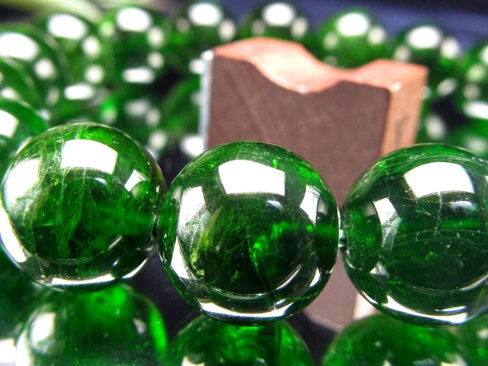 クロムダイオプサイト 緑色 透輝石 パワーストーン 天然石