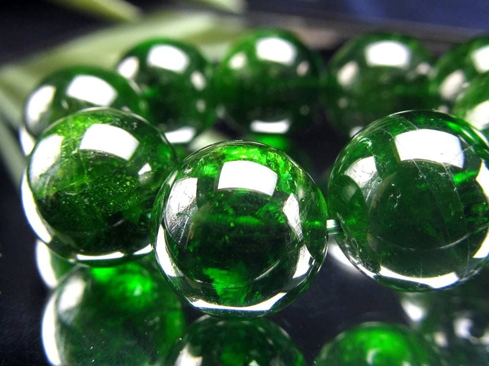 クロムダイオプサイト 緑色 透輝石 パワーストーン 天然石