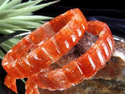 サンストーン バングル 日長石 ブレスレット ヘリオライト アベンチュリンフェルドスパー レクタングル