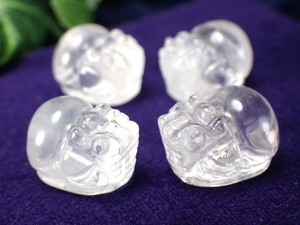 水晶 クォーツ クリスタル 貔貅 ヒキュウ 彫刻 お守り石