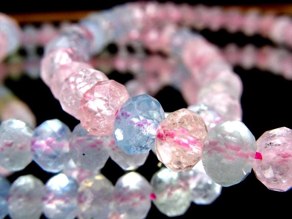 MIXベリル 緑柱石 ブレスレット 繊細ボタンカット