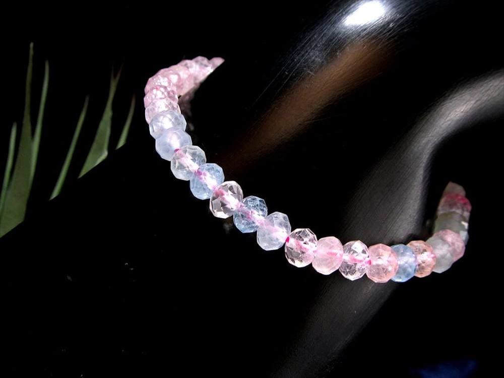 MIXベリル 緑柱石 ブレスレット 繊細ボタンカット