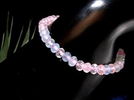 MIXベリル 緑柱石 ブレスレット 繊細ボタンカット