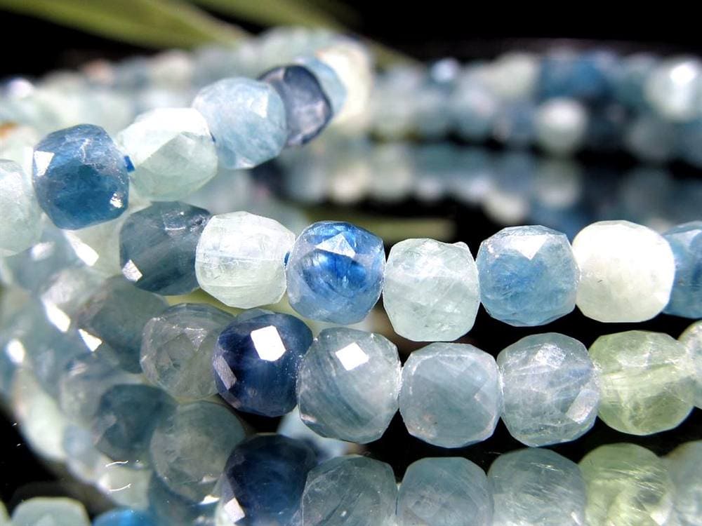 グリーン カイヤナイト 藍晶石 ブレスレット ケニア産