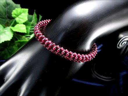 ガーネット ワイヤーブレスレット 1月の誕生石 柘榴石 マグネットクラスプ