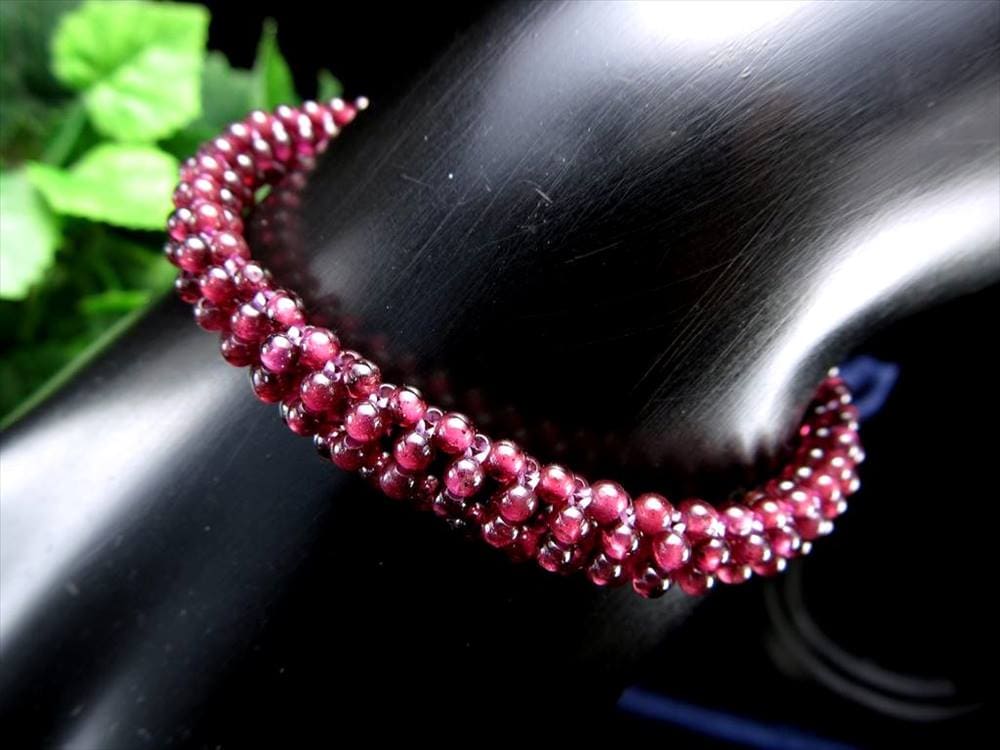 ガーネット ワイヤーブレスレット 1月の誕生石 柘榴石 マグネットクラスプ