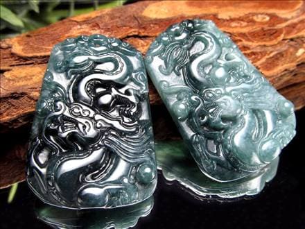 翡翠 ジェイド 龍神 プレート 彫刻 グアテマラ