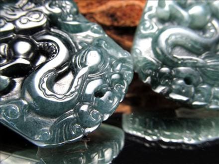 翡翠 ジェイド 龍神 プレート 彫刻 グアテマラ