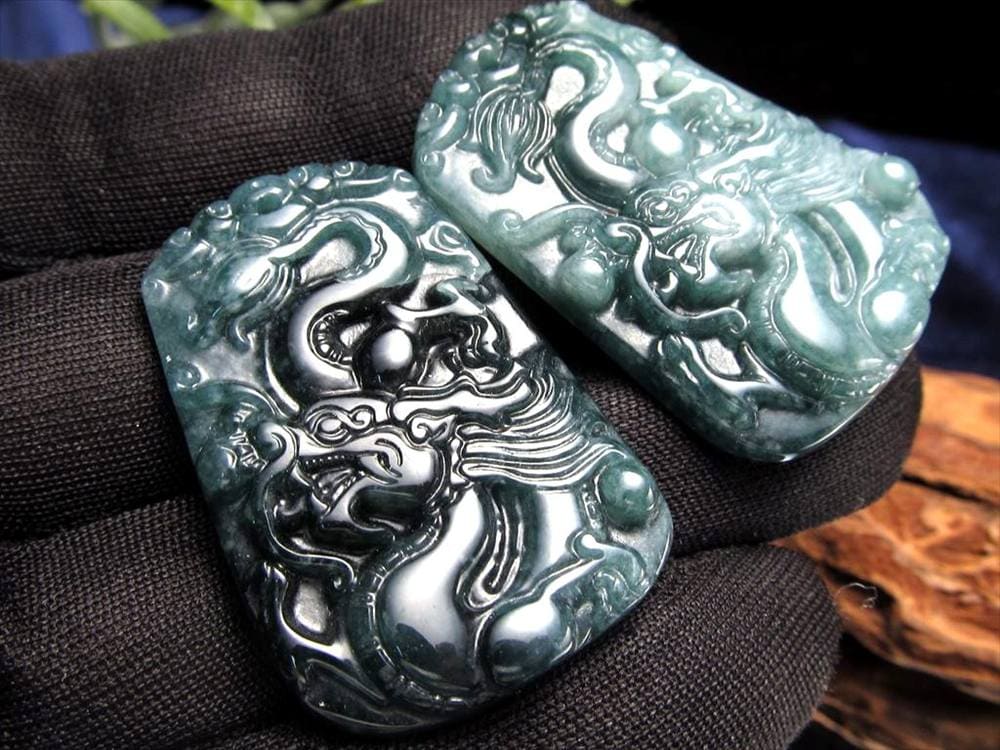 翡翠 ジェイド 龍神 プレート 彫刻 グアテマラ