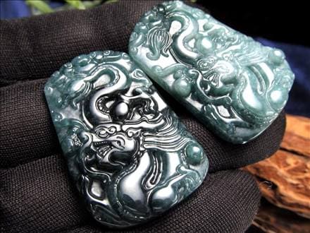 翡翠 ジェイド 龍神 プレート 彫刻 グアテマラ