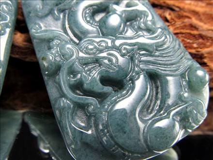 翡翠 ジェイド 龍神 プレート 彫刻 グアテマラ