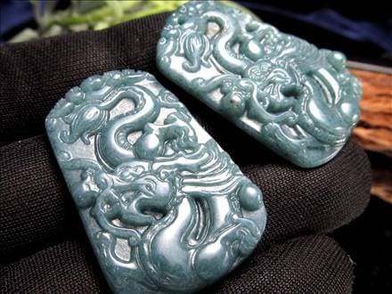 翡翠 ジェイド 龍神 プレート 彫刻 グアテマラ
