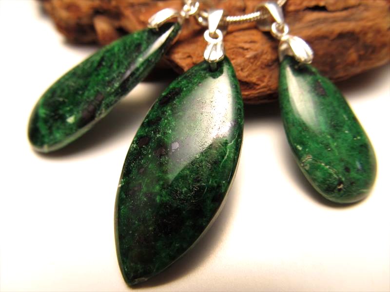 ☆激レア・濃厚グリーン☆Silver925☆コスモクロア輝石【マウシット