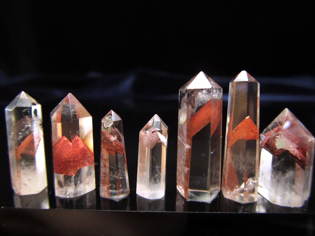 ◇お得なセット販売◇透明感抜群！赤富士入り水晶ポイント◇ビジネスの