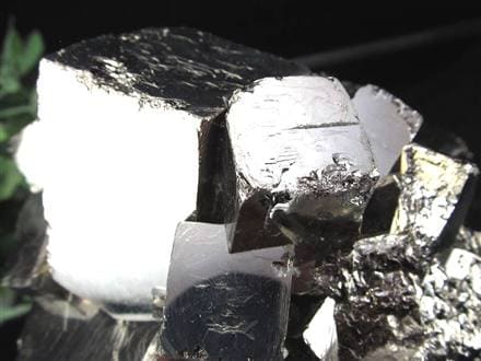 パイライト 黄鉄鉱 原石 フールズゴールド 邪気払い