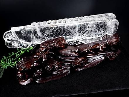 アロワナ 置物 水晶 龍魚 風水