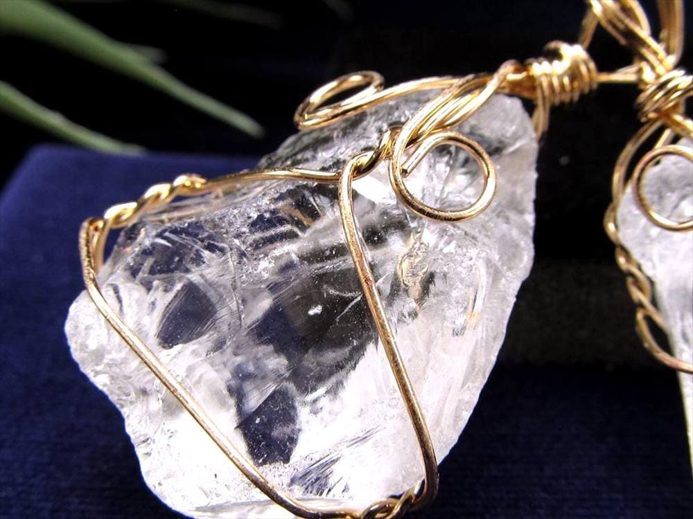 天然水晶 原石 水晶 クォーツ ワイヤーラップ ペンダントトップ