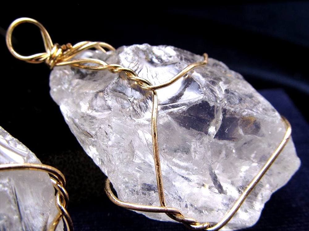 天然水晶 原石 水晶 クォーツ ワイヤーラップ ペンダントトップ