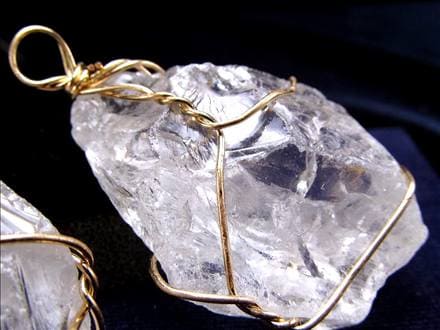 天然水晶 原石 水晶 クォーツ ワイヤーラップ ペンダントトップ